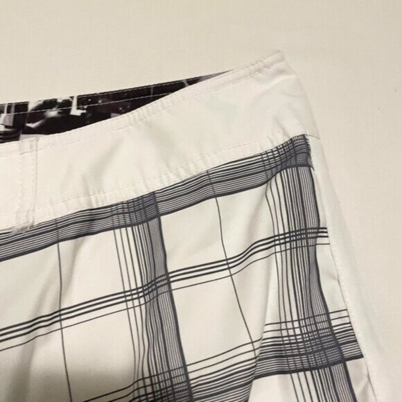 Quiksilver Swim Trunks Mens Size 36 Shorts - Picture 3 of 15